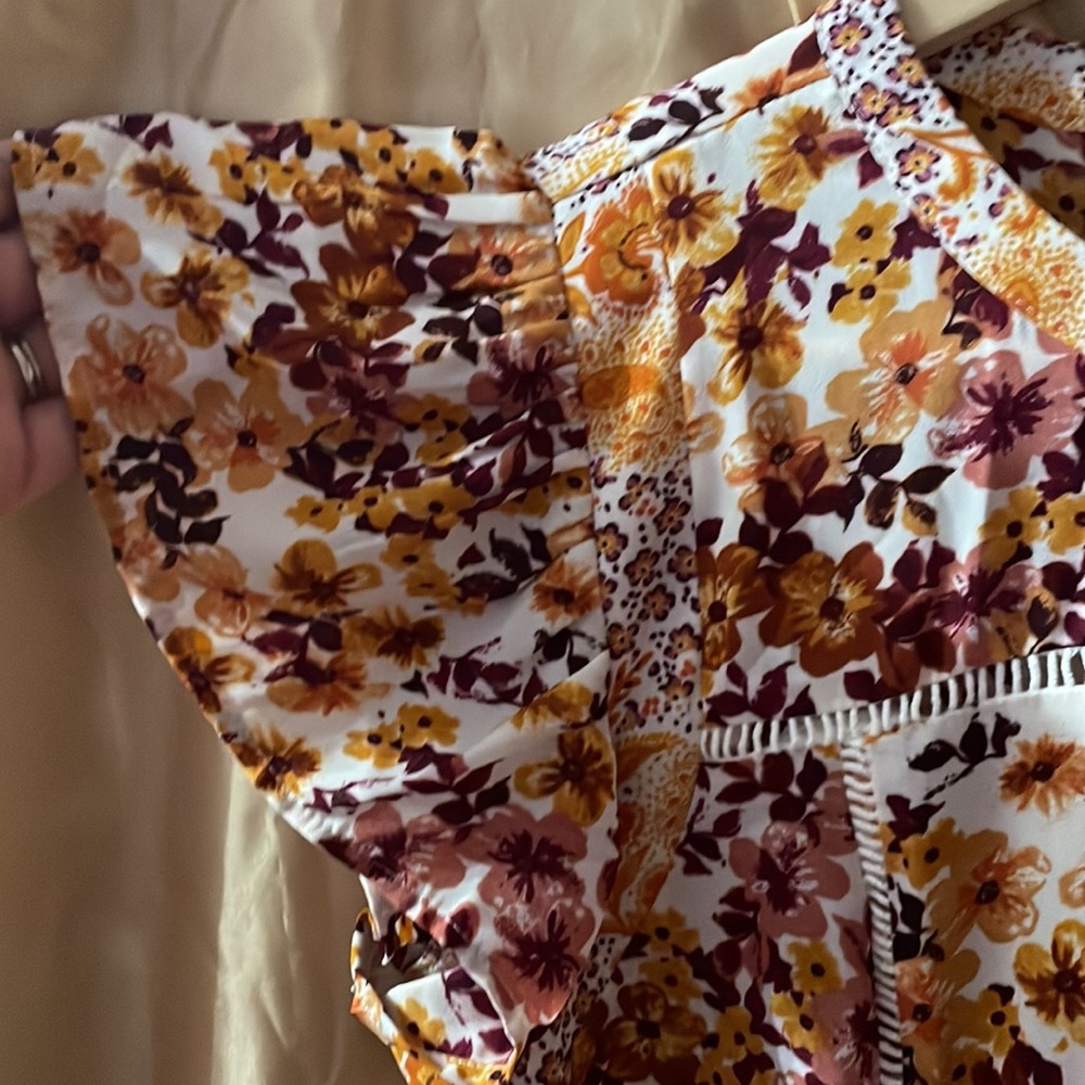 DR2 Floral Blouse - Burgundy and Mustard - Picture 5 of 7
